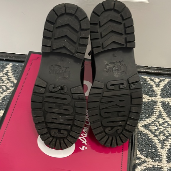 Circus by Sam Edelman Women’s Lug Sole Boots - Size 7.5 - Picture 6 of 6